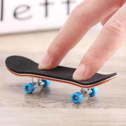Mini Finger Skateboard – Wooden Finger Board Ultimate Sport Training Props in Light Brown with Ball Bearings -1 Pack (Random Color Bearing Wheels)