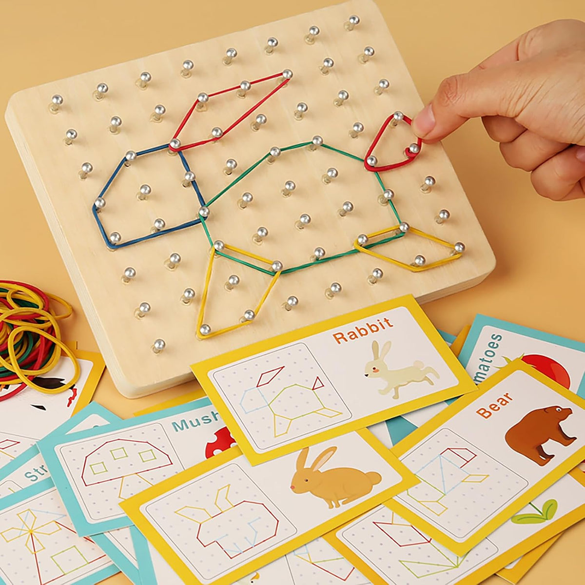 Kids Wooden Geoboard Montessori Toy - Graphical Math Learning Tool for 3-5 Year Old Toddlers, Includes Pattern Cards and Rubber Bands to Build Shapes and Figures, Preschool Educational Toys